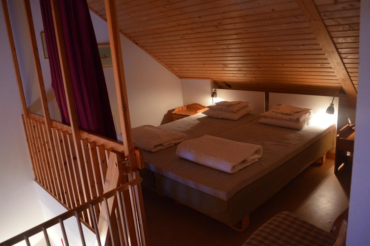 Tomtelandstugan Mora Extérieur photo